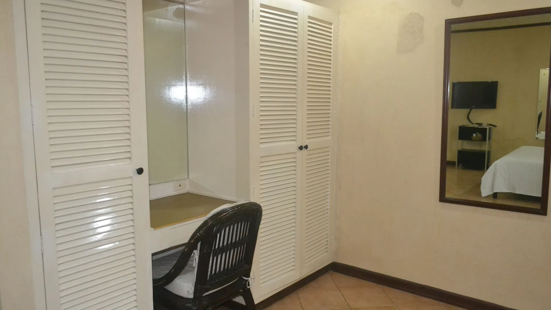酒店 Apartelle Royal 安吉利斯