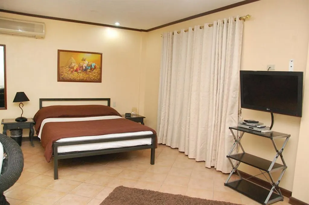 Apartelle Royal Ángeles 2*,  Filipinas