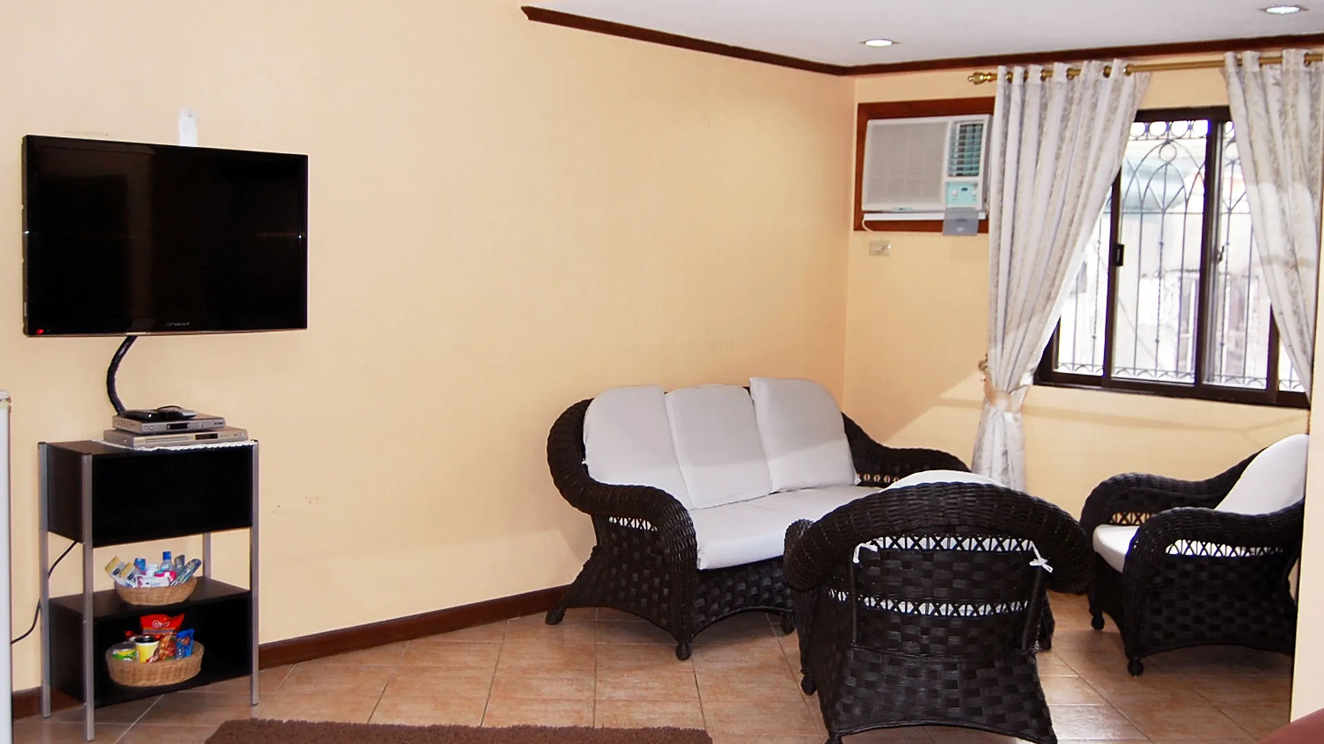 Apartelle Royal Ángeles 2*,  Filipinas