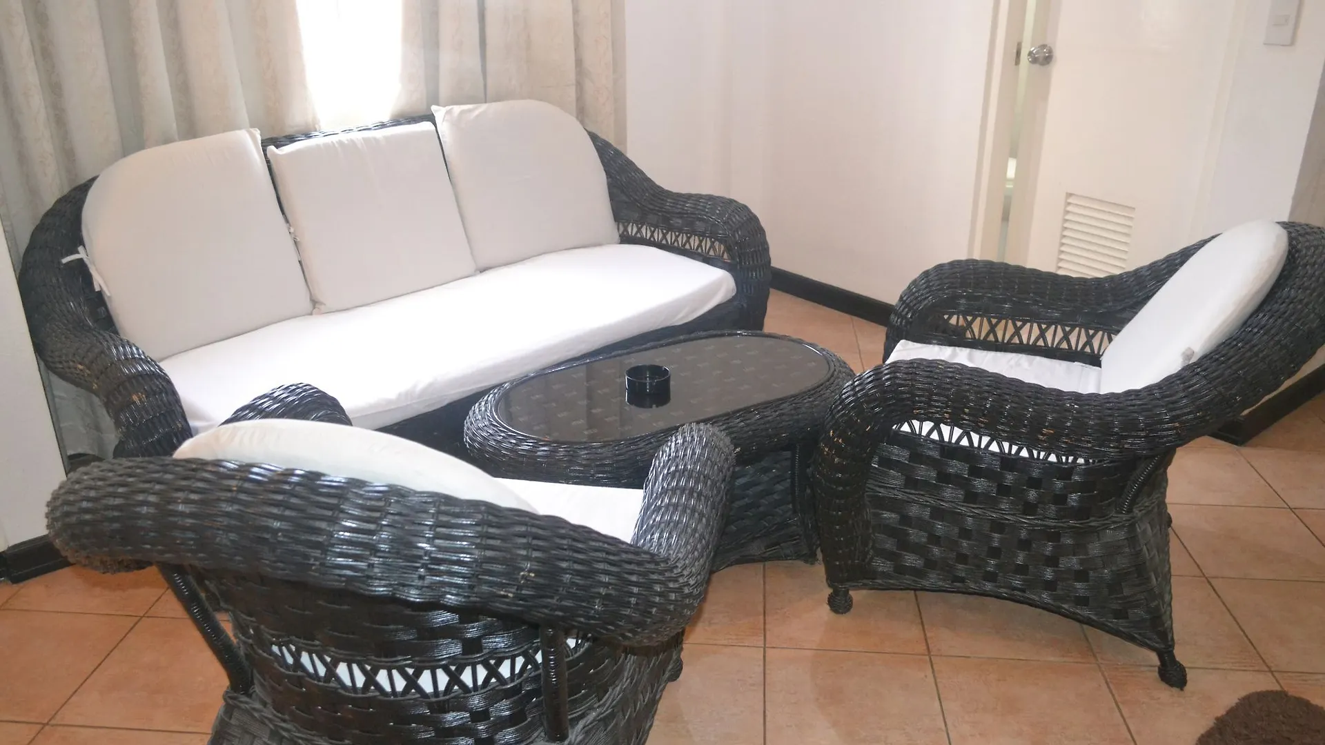Apartelle Royal Ángeles 2*,