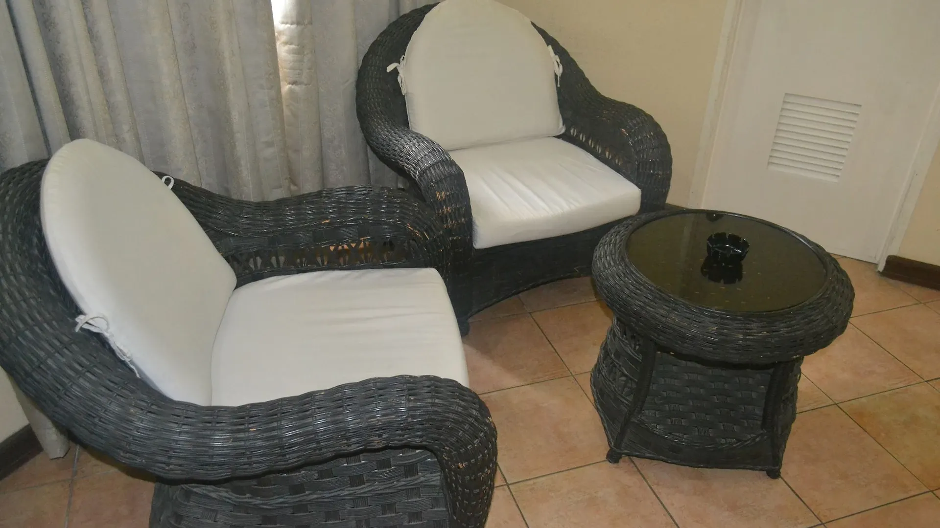 Hotel Apartelle Royal Ángeles